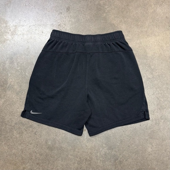 Nike Yoga Therma-FIT Core Shorts Black Iron Grey | Dri-FIT Warm Training - Picture 3 of 10